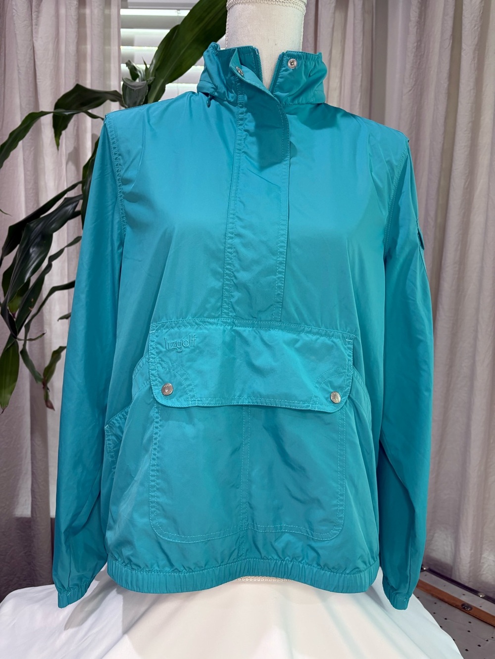 Vintage LizGolf Women’s Teal Windbreaker/pullover Long Sleeve Size M